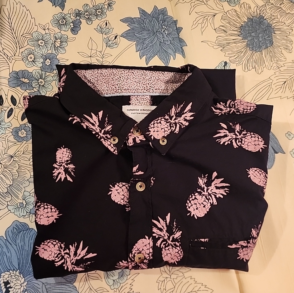 Sunrise Kingdom Black and Pink Pineapple Button Down Shirt, Size L